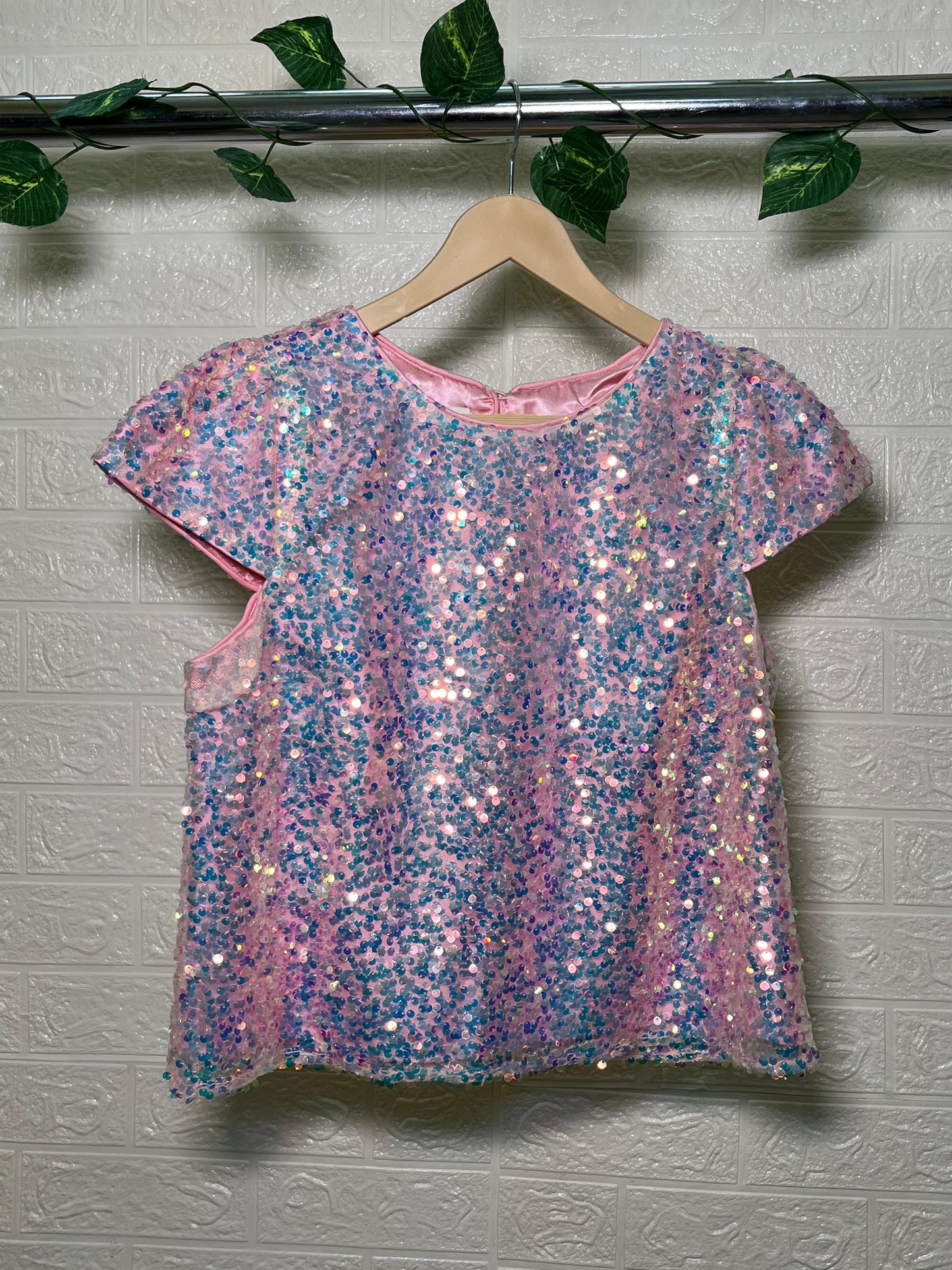 01. Cute Pink Sequin Top