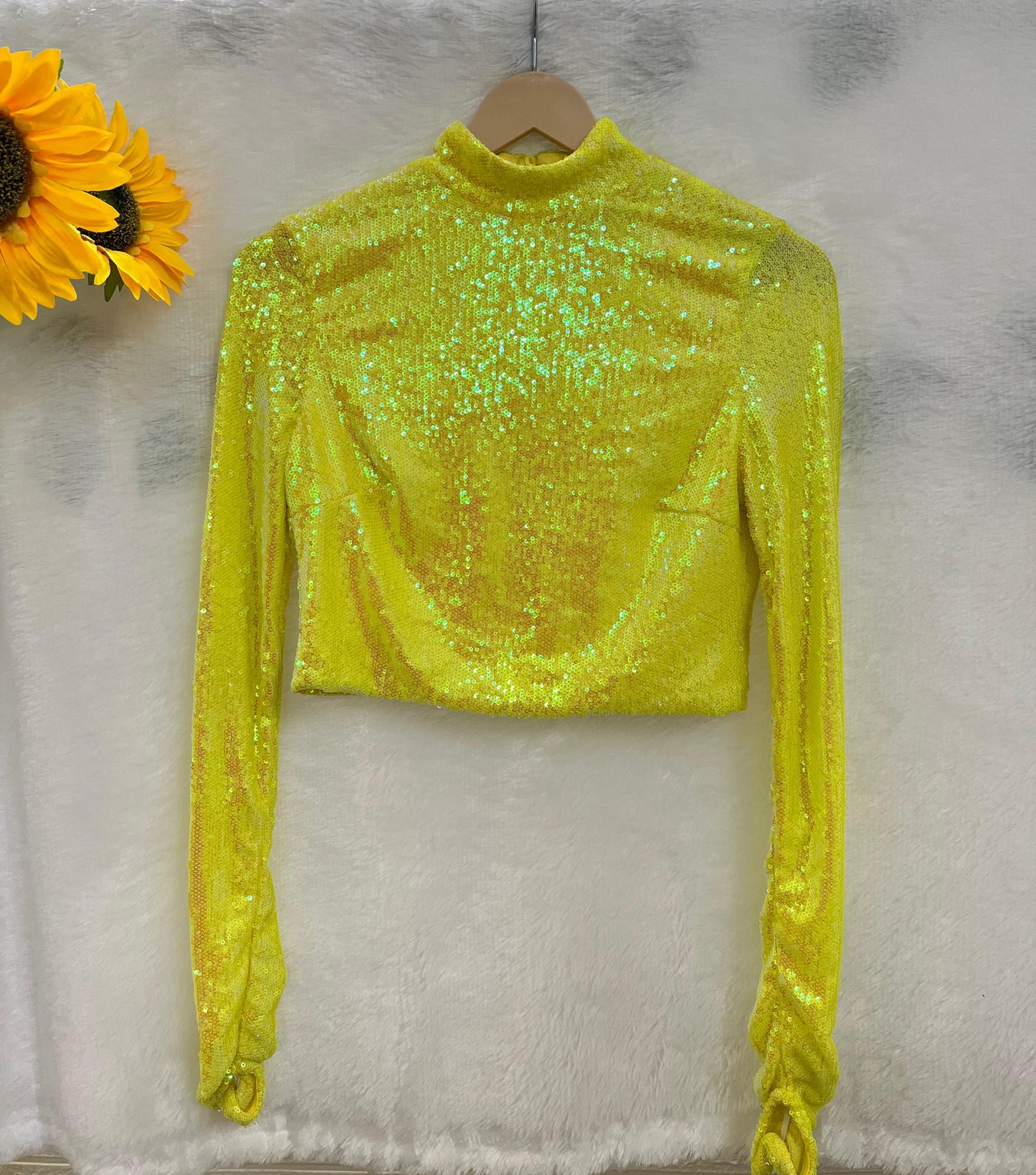 06. Beautiful Neon Yellow Crop-Top